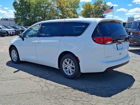 New 2026 Chrysler Voyager LX image 6
