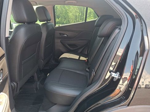 Used 2022 Buick Encore Preferred w/ Safety Package AWD/4WD image 10