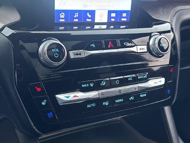 Used 2023 Ford Explorer Platinum w/ Technology Package AWD/4WD image 21