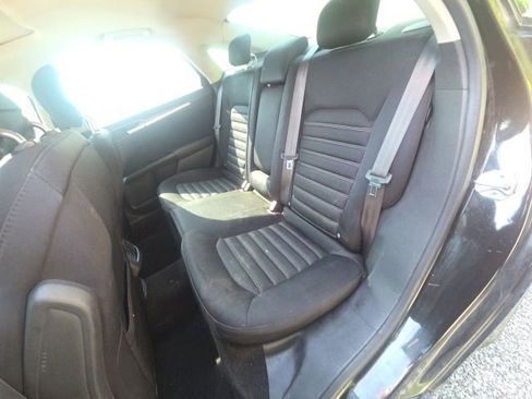 Used 2014 Ford Fusion SE FWD image 9