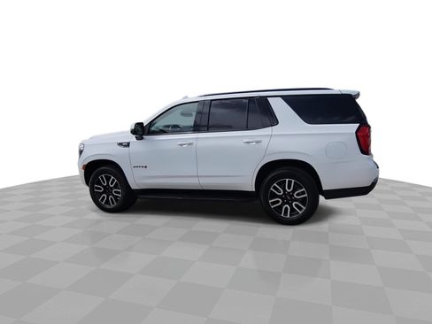 Used 2024 GMC Yukon AT4 w/ Technology Package AWD/4WD image 6