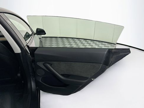 Used 2023 Tesla Model 3 Standard Range RWD image 28