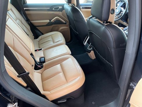 Used 2016 Porsche Cayenne Diesel image 17