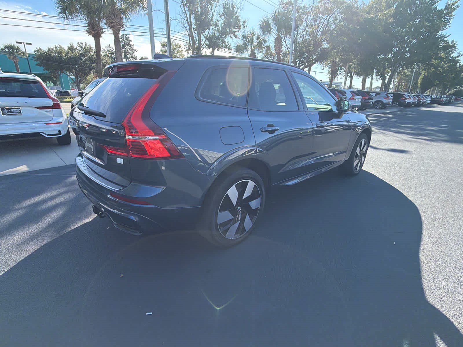 Used 2024 Volvo XC60 T8 Plus w/ Protection Package Premier AWD/4WD image 15