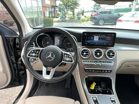 Used 2020 Mercedes-Benz GLC 300 4MATIC image 7