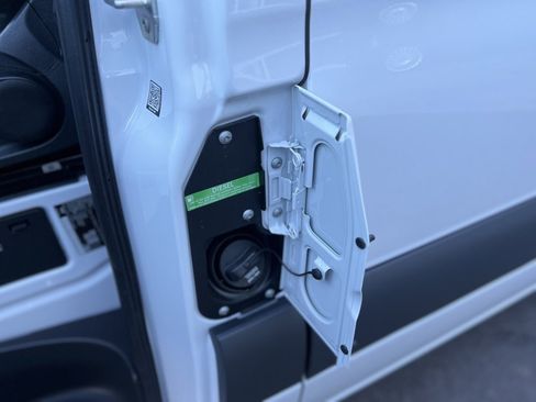 Used 2024 Mercedes-Benz Sprinter 3500 image 22