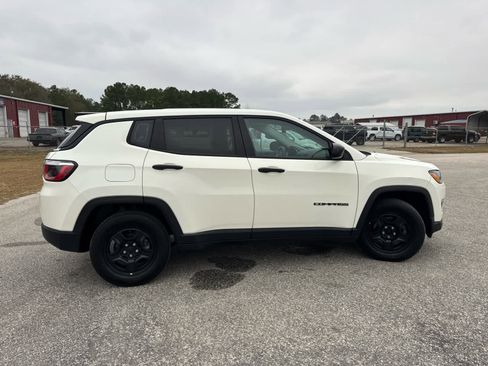 Used 2020 Jeep Compass Sport image 8