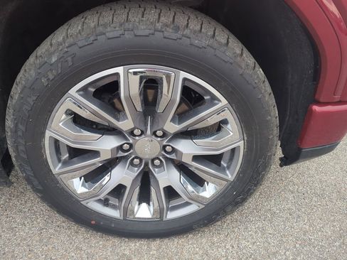 Used 2024 GMC Sierra 1500 Denali image 12