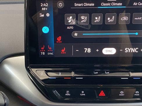 Certified 2022 Volkswagen ID.4 Pro RWD image 13