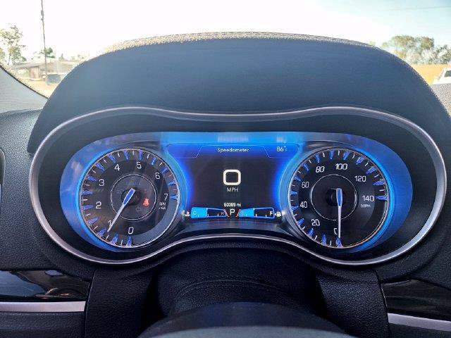 Used 2023 Chrysler 300 Touring w/ Sport Appearance Package RWD image 15