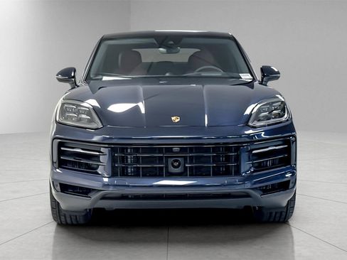 New 2025 Porsche Cayenne Coupe image 11