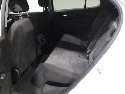Used 2018 Chevrolet Equinox LT AWD/4WD image 17