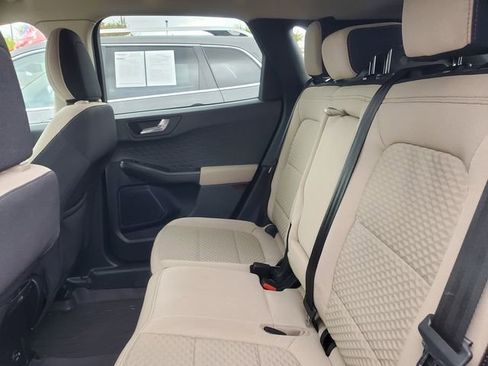Used 2020 Ford Escape SE image 26