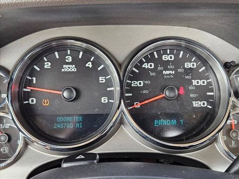 Used 2011 Chevrolet Silverado 2500 W/T RWD image 12