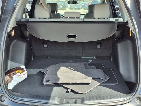 Used 2018 Honda CR-V LX image 19