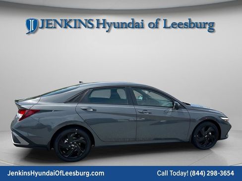 New 2026 Hyundai Elantra Sport image 4