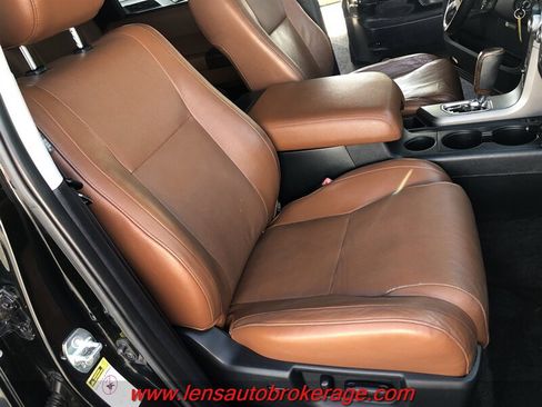 Used 2010 Toyota Sequoia Platinum RWD image 25