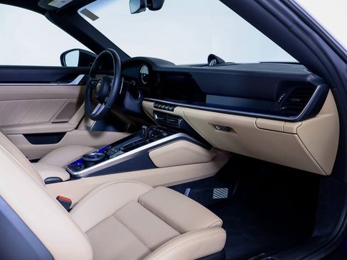 Used 2024 Porsche 911 Targa 4S image 7