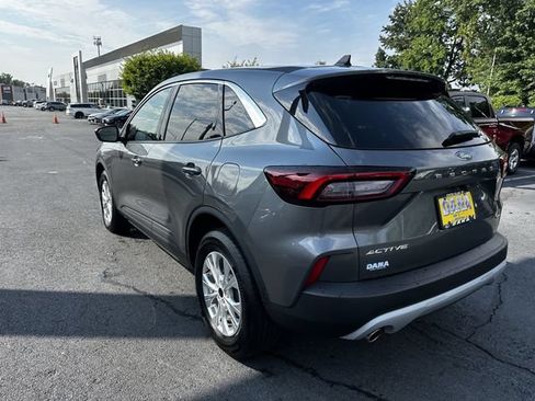 Certified 2023 Ford Escape Active AWD/4WD image 7