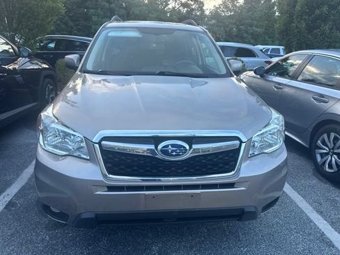 Used 2016 Subaru Forester 2.5i Limited AWD/4WD image 4