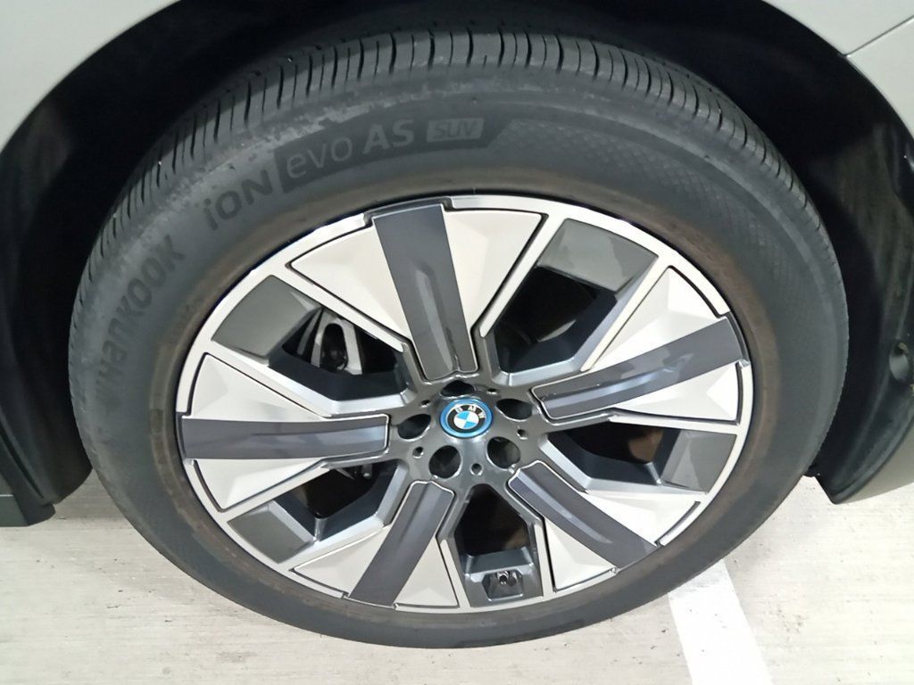 Certified 2024 BMW iX xDrive50 AWD/4WD image 14