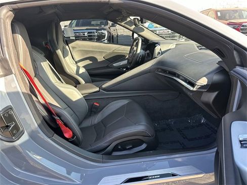 Used 2025 Chevrolet Corvette Z06 image 24
