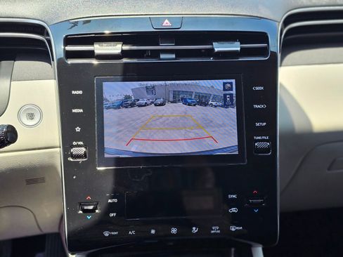 Used 2022 Hyundai Tucson SEL w/ Convenience Package FWD image 12