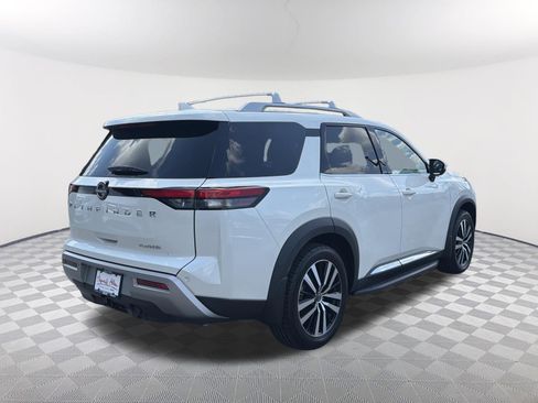 Used 2023 Nissan Pathfinder Platinum w/ Lighting Package (N93) FWD image 6