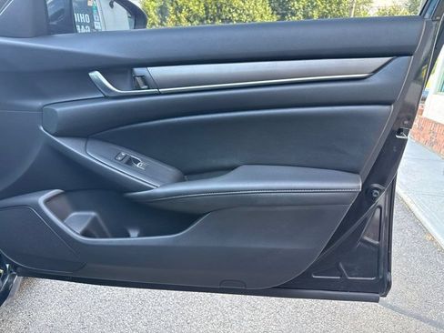 Used 2019 Honda Accord LX image 14