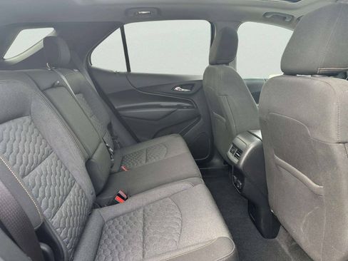 Used 2018 Chevrolet Equinox LT FWD image 26
