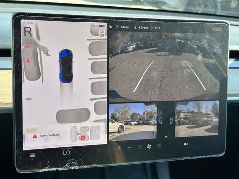 Used 2022 Tesla Model Y Long Range AWD/4WD image 31