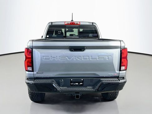 Used 2026 Chevrolet Colorado ZR2 w/ Technology Package AWD/4WD image 6