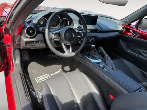 Used 2025 MAZDA MX-5 Miata RF Grand Touring RWD image 15