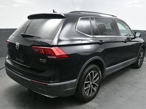Used 2020 Volkswagen Tiguan SE AWD/4WD image 6