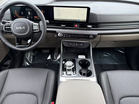 New 2026 Kia Carnival EX image 11