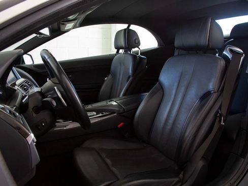 Used 2013 BMW 650i xDrive Convertible image 15