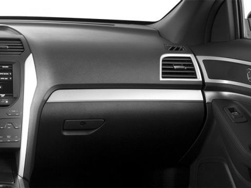 Used 2014 Ford Explorer FWD image 17