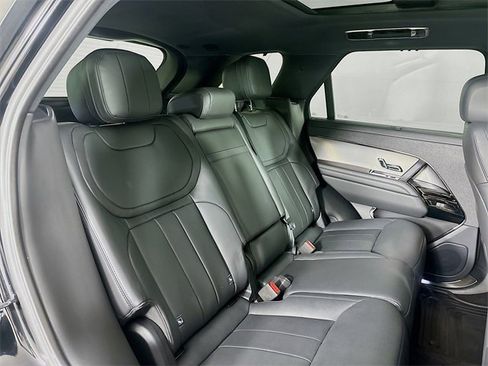 Used 2025 Land Rover Range Rover Sport SE image 27