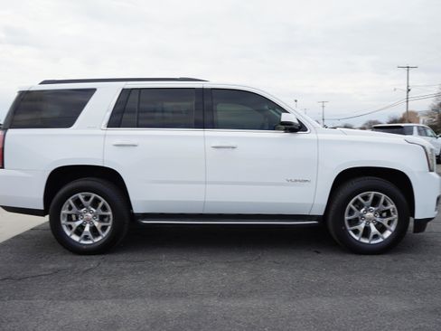 Used 2019 GMC Yukon SLT image 6