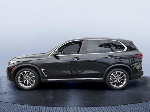 Used 2026 BMW X5 sDrive40i w/ Premium Package RWD image 3