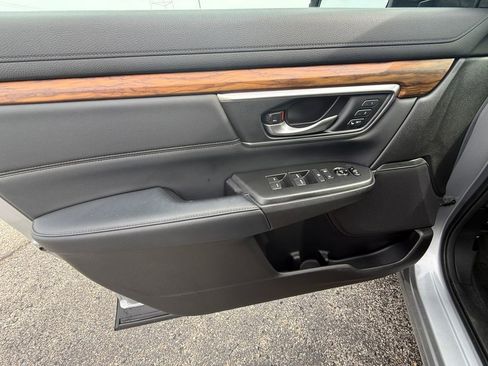 Used 2019 Honda CR-V Touring image 14