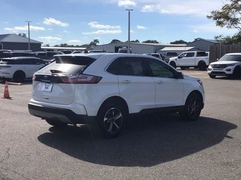 Certified 2021 Ford Edge SEL w/ Convenience Package image 6
