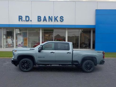 New 2026 Chevrolet Silverado 2500 LT w/ Trail Boss Package AWD/4WD image 2
