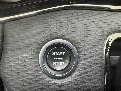 Used 2023 Land Rover Range Rover Evoque R-Dynamic S AWD/4WD image 26