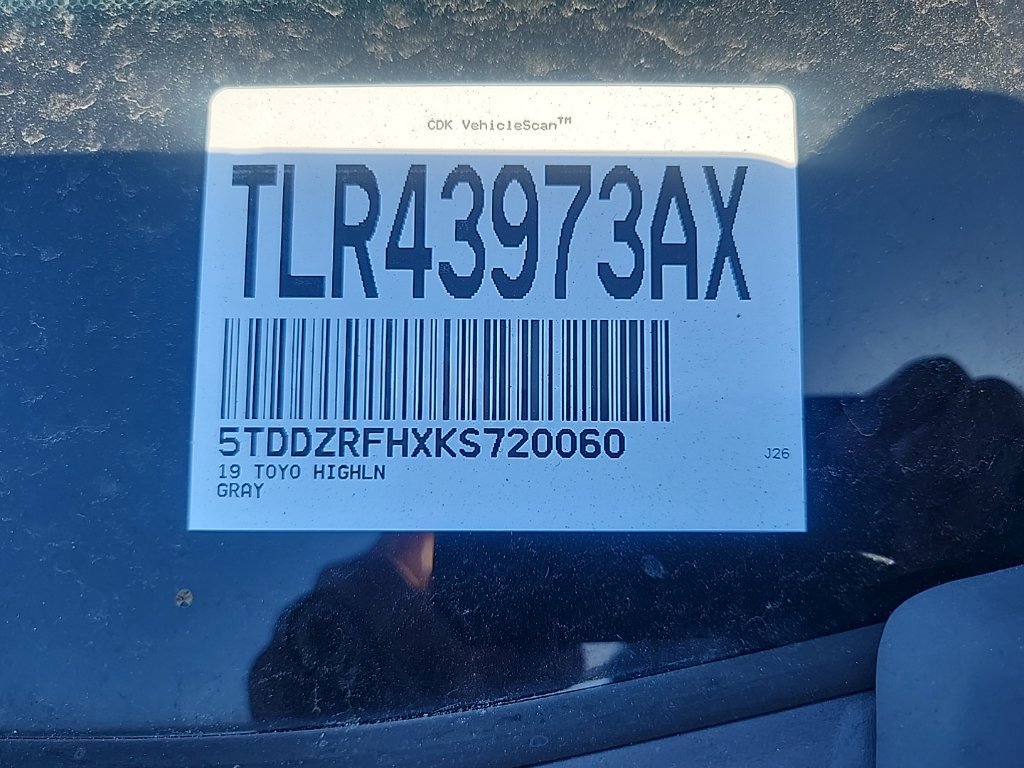 Used 2019 Toyota Highlander Limited AWD/4WD image 4