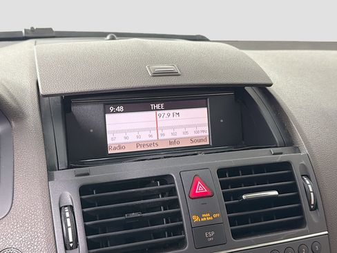 Used 2010 Mercedes-Benz C 300 Sedan image 13