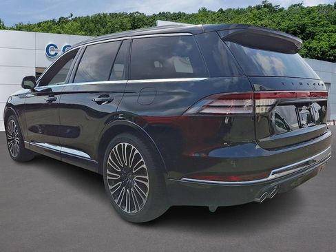 Used 2025 Lincoln Aviator Black Label AWD/4WD image 4