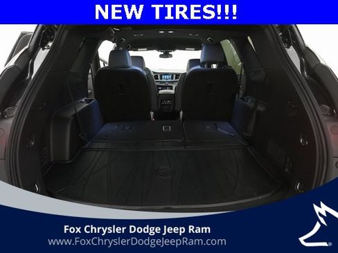 Used 2024 Buick Enclave Essence w/ LPO, Floor Liner Package image 10