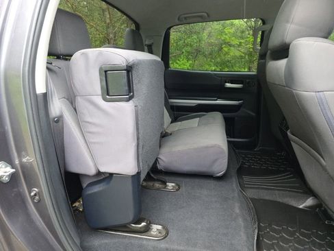 Used 2016 Toyota Tundra SR5 w/ TRD Off Road Package AWD/4WD image 30