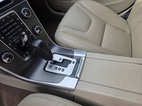 Used 2012 Volvo S60 T5 w/ Multimedia Pkg image 18